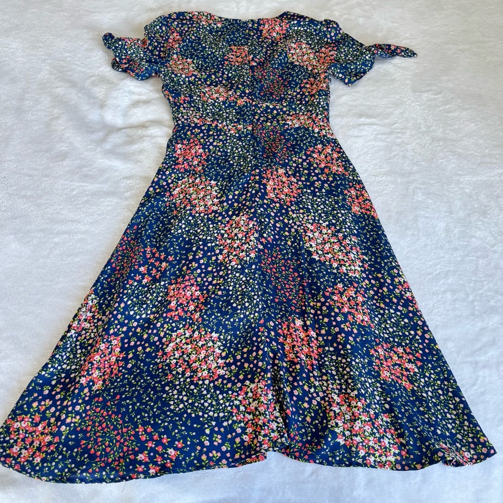 Lulus Austyn Navy Blue Floral Print Tie Sleeve Midi Dress • Size XS - Picture 12 of 14